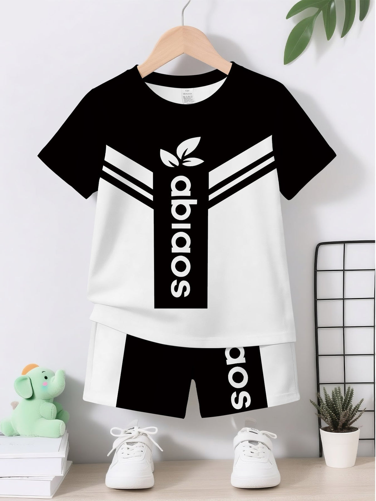 Baby Boys' Color Block T-Shirt and Shorts Set with Bold Letter Graphics for Casual Summer Outfits