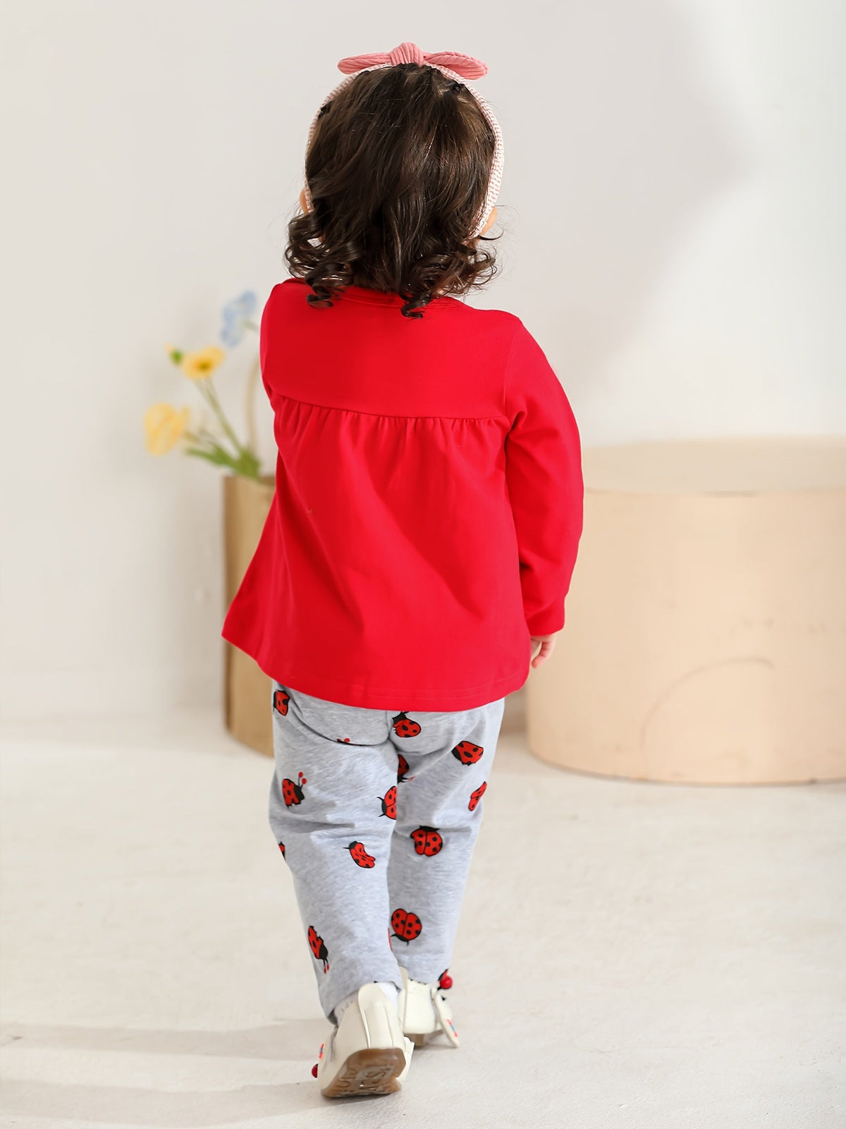Baby Girls' Two Piece Cartoon Top and Pants Set with Long Sleeves and Coordinated Prints for Daily Wear