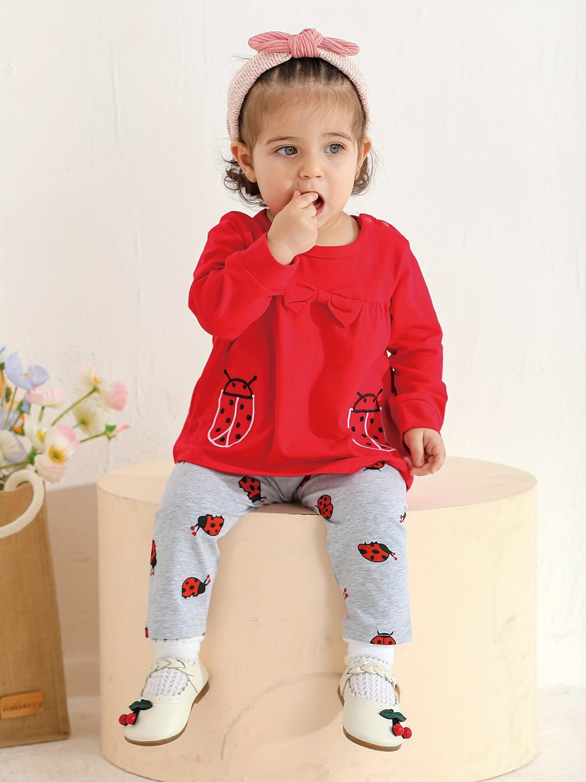 Baby Girls' Two Piece Cartoon Top and Pants Set with Long Sleeves and Coordinated Prints for Daily Wear