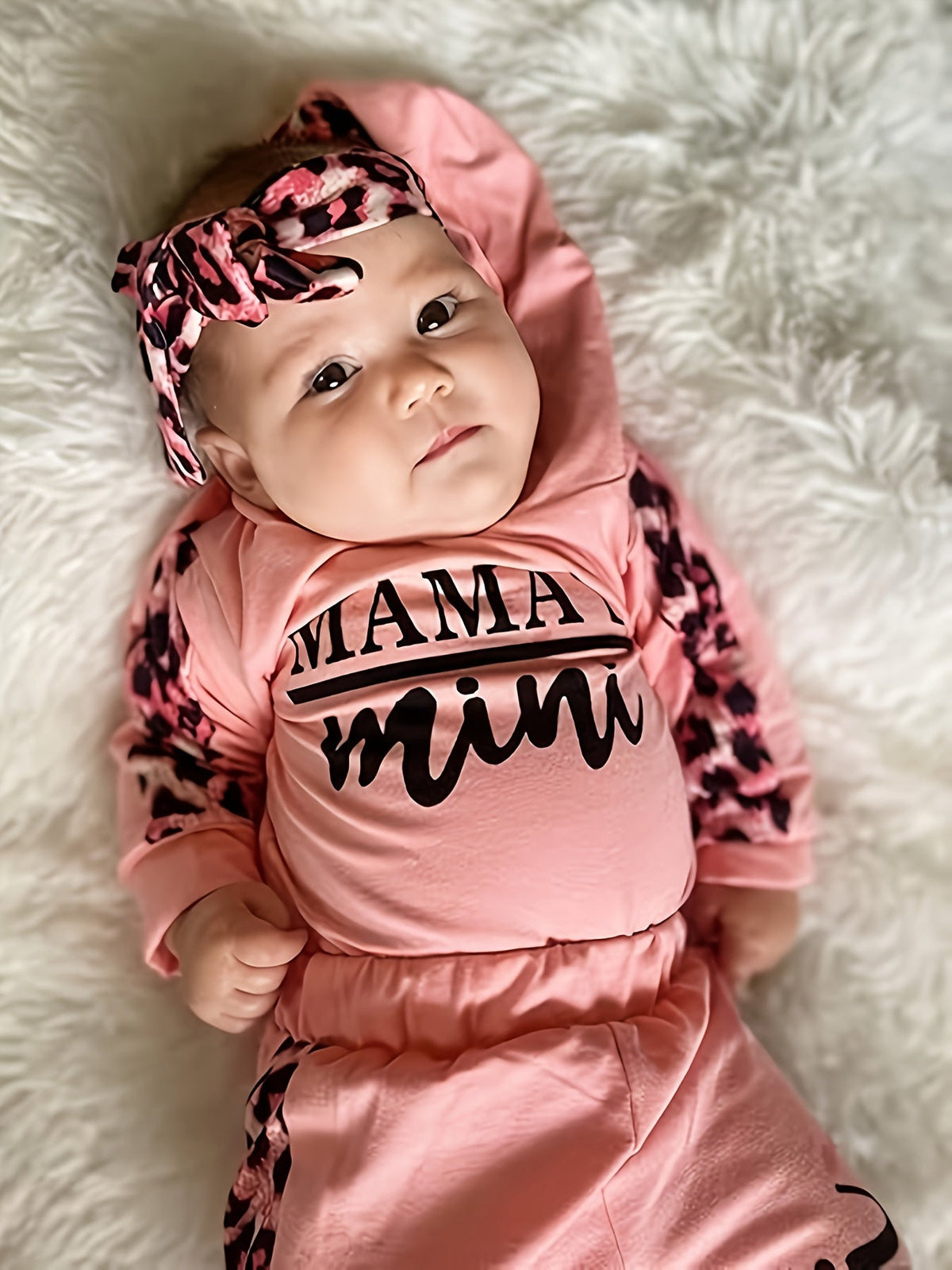 Baby Girls' Hooded Bodysuit Set with Mama's Mini Lettering and Leopard Trim Pants in Pink or Black
