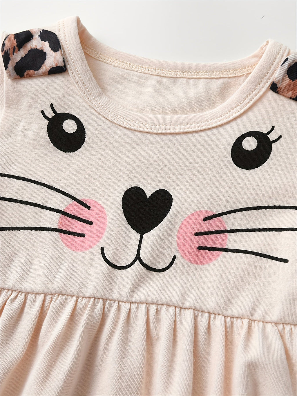 Baby Girls' Cat Print Outfit Set with a Long Sleeve Ruffle Tunic and Leopard Pants for Everyday Wear