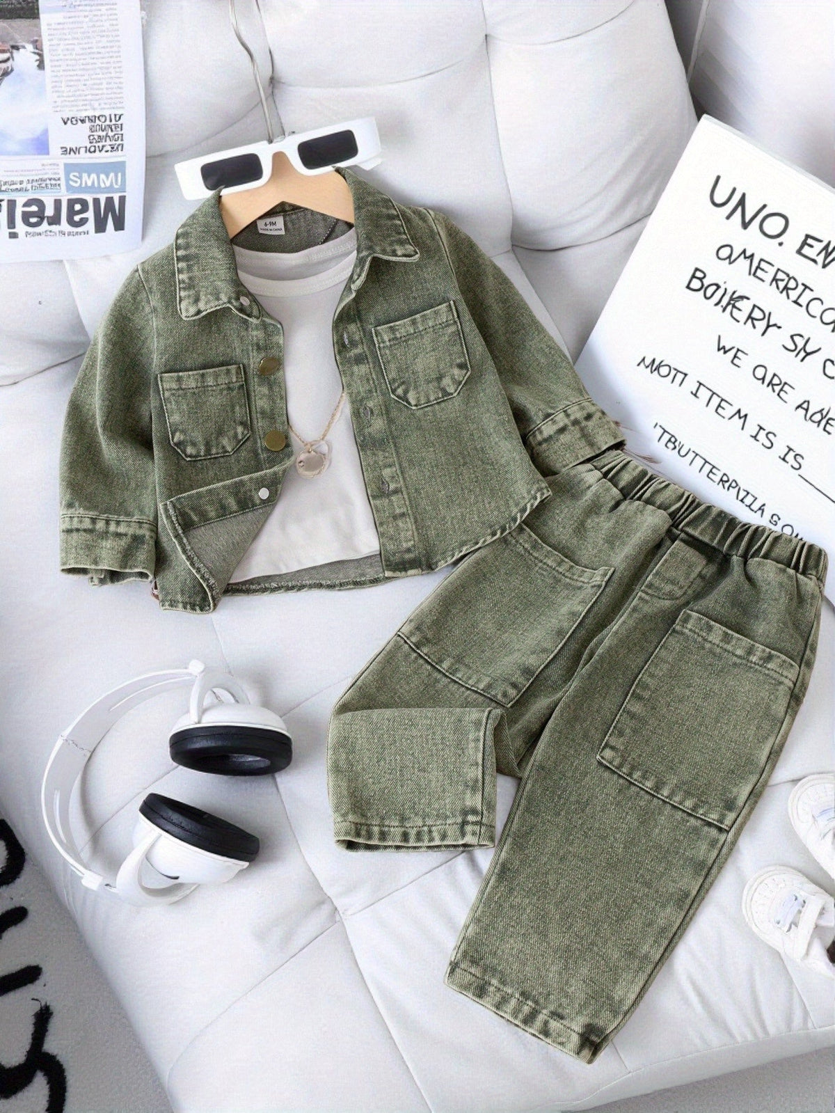 Baby Girls' Denim Jacket and Pants Set with Patch Pockets and an Elastic Waist for Casual Outings