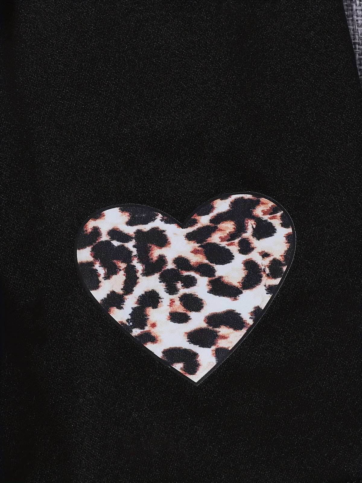 Girls' White Graphic T-Shirt and Black Shorts Set with Leopard Bow Design for Summer Casual Wear