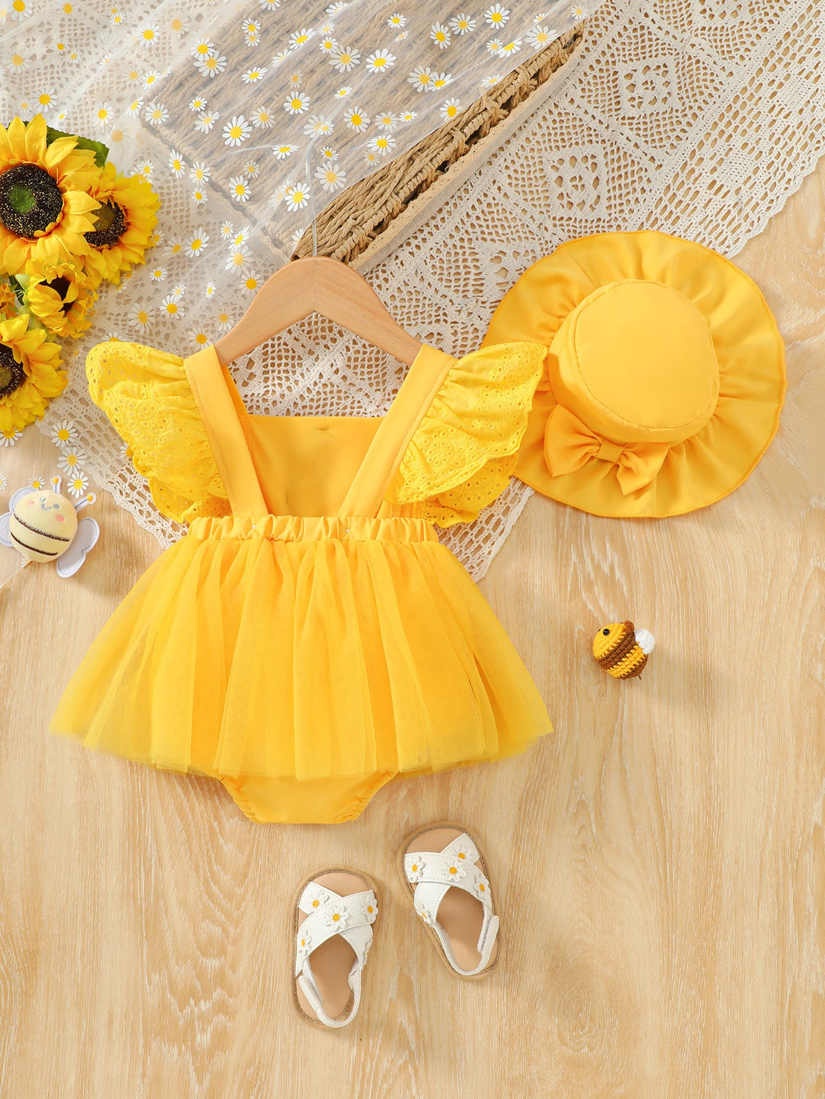 Baby Girls' Yellow Bee Romper and Hat Set with Ruffle Sleeves and a Bow for Sunny-Day Outings