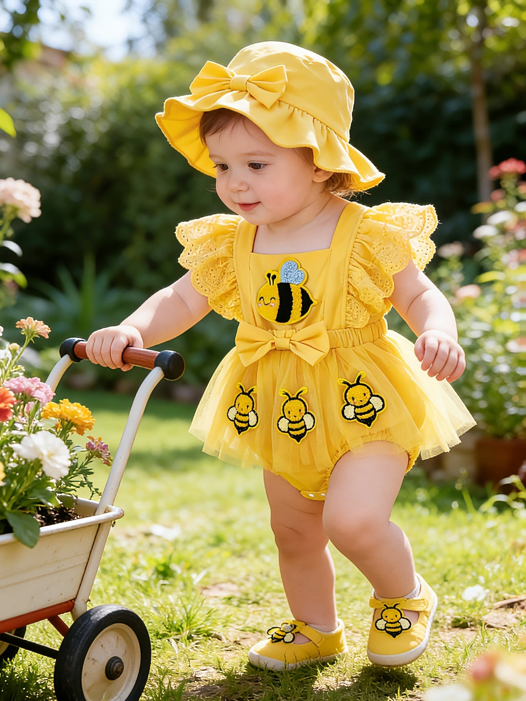 Baby Girls' Yellow Bee Romper and Hat Set with Ruffle Sleeves and a Bow for Sunny-Day Outings