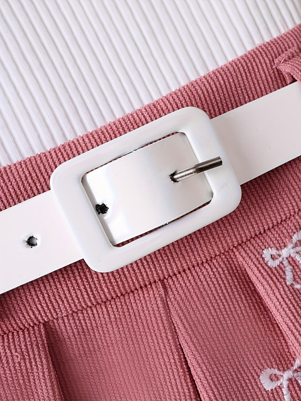Toddler Girls' Skirt Outfit with a White Collared Bow Top and Pink Pleated Skirt, Including a Belt
