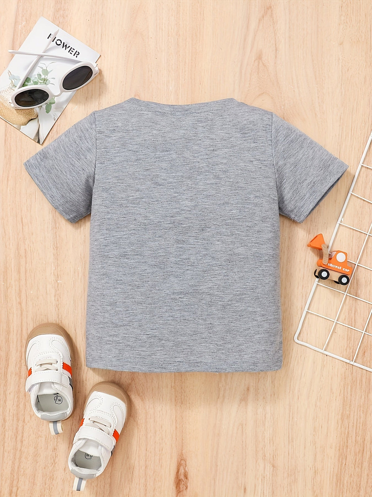 Girls' Cotton Graphic T-Shirt with My Mom Always Wonders Lettering and Short Sleeves for Everyday Play